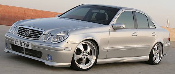 Mercedes E500 on Ace Trend Silver 19 in Staggered